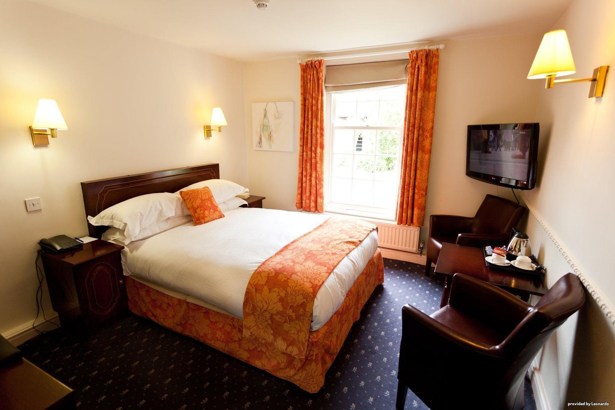 Best Western Plus Sheffield Mosborough Hall Hotel Room photo